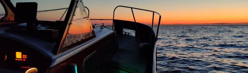 Privatisation de bateau pour balade avec escale dans une table d’exception à Arcachon